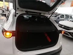 2022 Mazda CX-30 2.0L, белый — фото 19