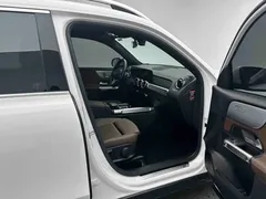 2021 Mercedes-Benz GLB 180 Fashion, белый — фото 7