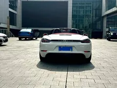 2020 Porsche 718 Boxster 2.0T, белый — фото 11