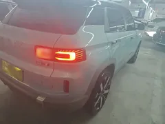 2023 Geely ICON 1.5TD, зелёный — фото 8
