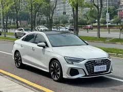 2022 Audi A3 A3L Limousine 35 TFSI, белый — фото 3