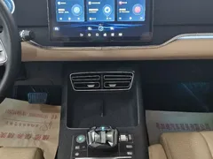 2025 BYD Song Pro 2nd Gen DM-i PHEV 115km Excellence, белый — фото 10
