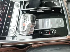 2021 Audi Q7 55 TFSI quattro S line Sport, чёрный — фото 15