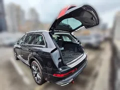 2021 Audi Q7 55 TFSI quattro S line Sport, чёрный — фото 20