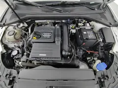 2020 Audi A3 Sportback 35 TFSI VI, белый — фото 6