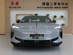 2025 Hongqi EH7 640 4WD — фото 4