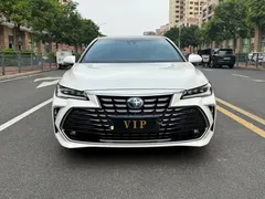 2022 Toyota Avalon 2.5L XLE, белый — фото 2