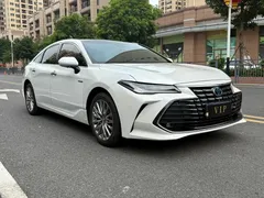 2022 Toyota Avalon 2.5L XLE, белый — фото 3