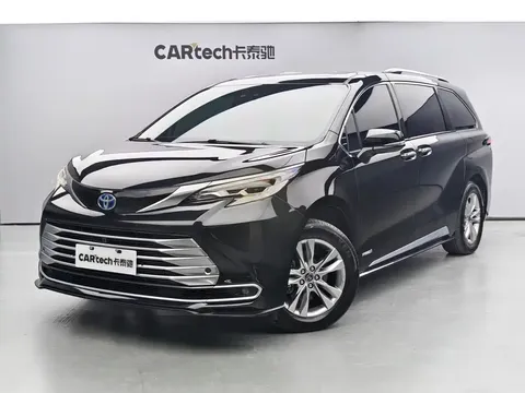 2021 Toyota Sienna 2.5L Hybrid Platinum