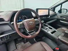 2021 Toyota Sienna 2.5L Hybrid Platinum, чёрный — фото 9