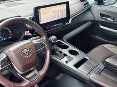 2021 Toyota Sienna 2.5L Hybrid Platinum, чёрный — фото 10