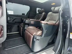 2021 Toyota Sienna 2.5L Hybrid Platinum, чёрный — фото 18