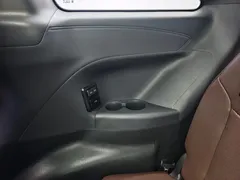 2021 Toyota Sienna 2.5L Hybrid Platinum, чёрный — фото 24