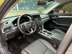 2022 Honda Accord 260TURBO Luxury — фото 15