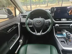 2022 Toyota Wildlander 2.5L E-CVT PLUS, белый — фото 6