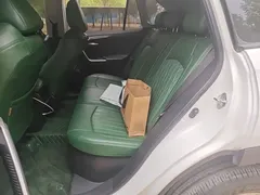 2022 Toyota Wildlander 2.5L E-CVT PLUS, белый — фото 13