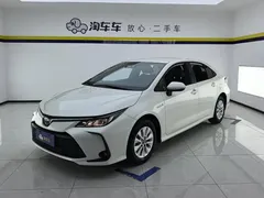 2021 Toyota Corolla 1.8L E-CVT, белый — фото 1
