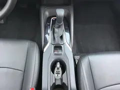 2021 Toyota Corolla 1.8L E-CVT, белый — фото 16