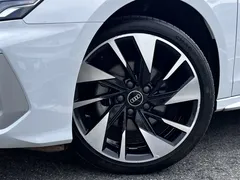 2022 Audi A3L Limousine 35 TFSI Fashion Sport, белый — фото 7