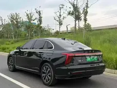 2025 Hongqi H5 130, чёрный — фото 9