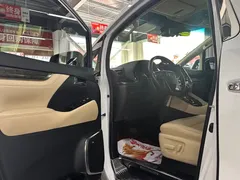 2021 Toyota Vellfire 2.5L HV, белый — фото 3