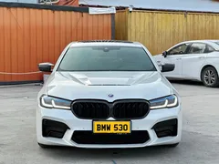 2021 BMW 5 Series 530Li Leading M Sport Package, белый — фото 2