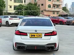 2021 BMW 5 Series 530Li Leading M Sport Package, белый — фото 4