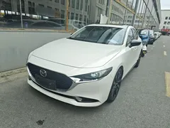 2022 Mazda 3 2.0L, белый — фото 1