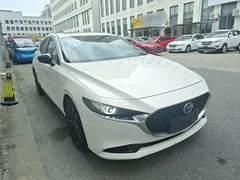 2022 Mazda 3 2.0L, белый — фото 4