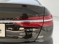 2022 Audi A6L 45 TFSI Select Sport, чёрный — фото 10