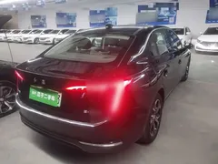 2023 Hongqi E-QM5 Basic Mobility, чёрный — фото 7