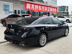 2022 Toyota Avalon 2.5L XLE, чёрный — фото 9