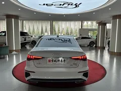 2023 Audi A3 A3L Limousine 35 TFSI, белый — фото 6