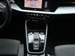2023 Audi A3 A3L Limousine 35 TFSI, белый — фото 17