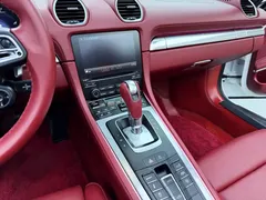 2022 Porsche 718 Boxster 2.0T, белый — фото 7