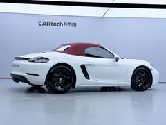 2022 Porsche 718 Boxster 2.0T, белый — фото 11