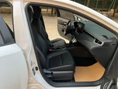 2019 Toyota Corolla 1.2T S-CVT GL, белый — фото 8