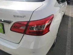 2022 Nissan Sylphy 1.6XE CVT, белый — фото 8