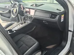 2021 Porsche Macan 2.0T — фото 10