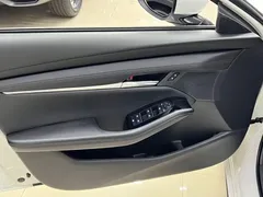 2023 Mazda 3 2.0L, белый — фото 15
