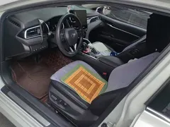 2021 Toyota Camry 2.0G Luxury, белый — фото 9