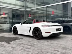 2022 Porsche 718 Boxster 2.0T, белый — фото 4