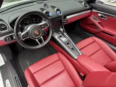 2022 Porsche 718 Boxster 2.0T, белый — фото 12