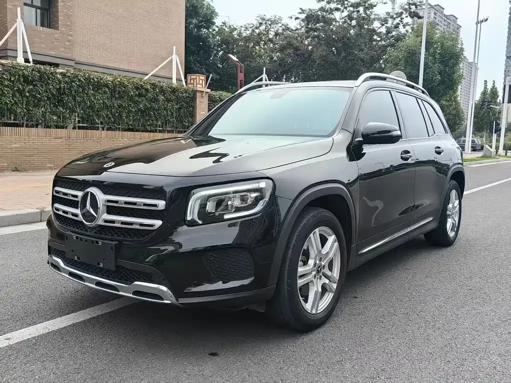 2024 Mercedes-Benz GLB 200