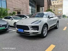 2021 Porsche Macan 2.0T — фото 1
