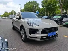 2021 Porsche Macan 2.0T — фото 3