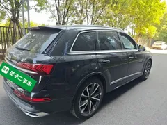 2023 Audi Q7 55 TFSI quattro S line, чёрный — фото 7