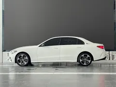 2022 Mercedes-Benz C-Class C 260 L Sport, белый — фото 3