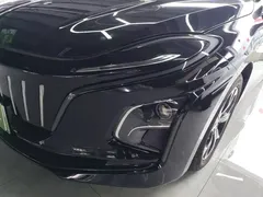 2023 Hongqi E-QM5 Basic Mobility, чёрный — фото 24