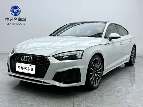 2022 Audi A5 Sportback 40 TFSI quattro Luxury Sport